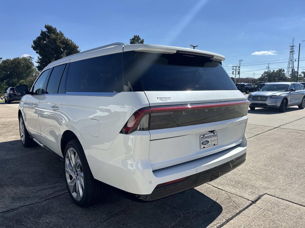 New 2025 Lincoln Navigator L Reserve 4x4 Sport Utility