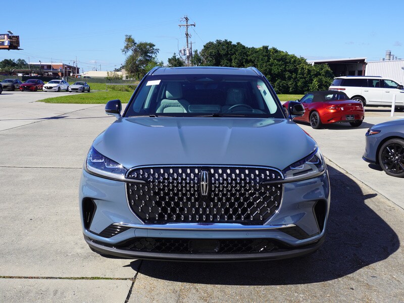 2025 Lincoln Aviator Reserve photo 3
