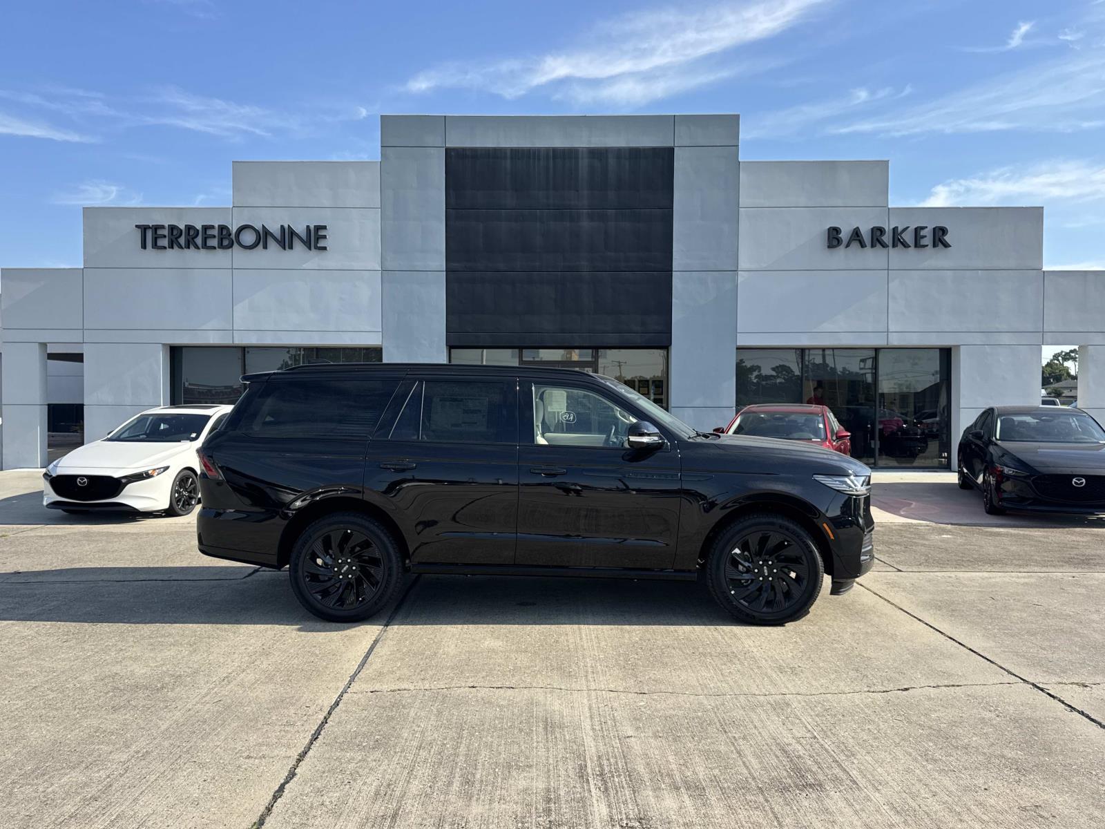 2027 Lincoln Navigator