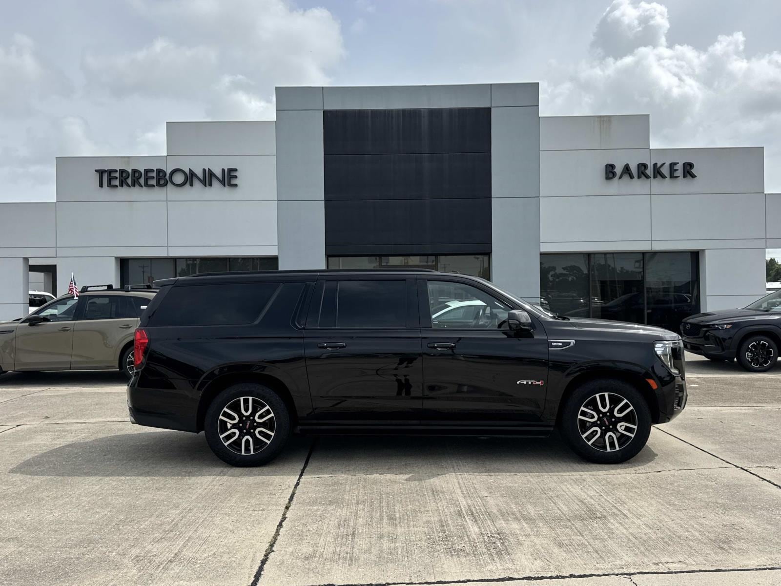 2023 GMC Yukon XL