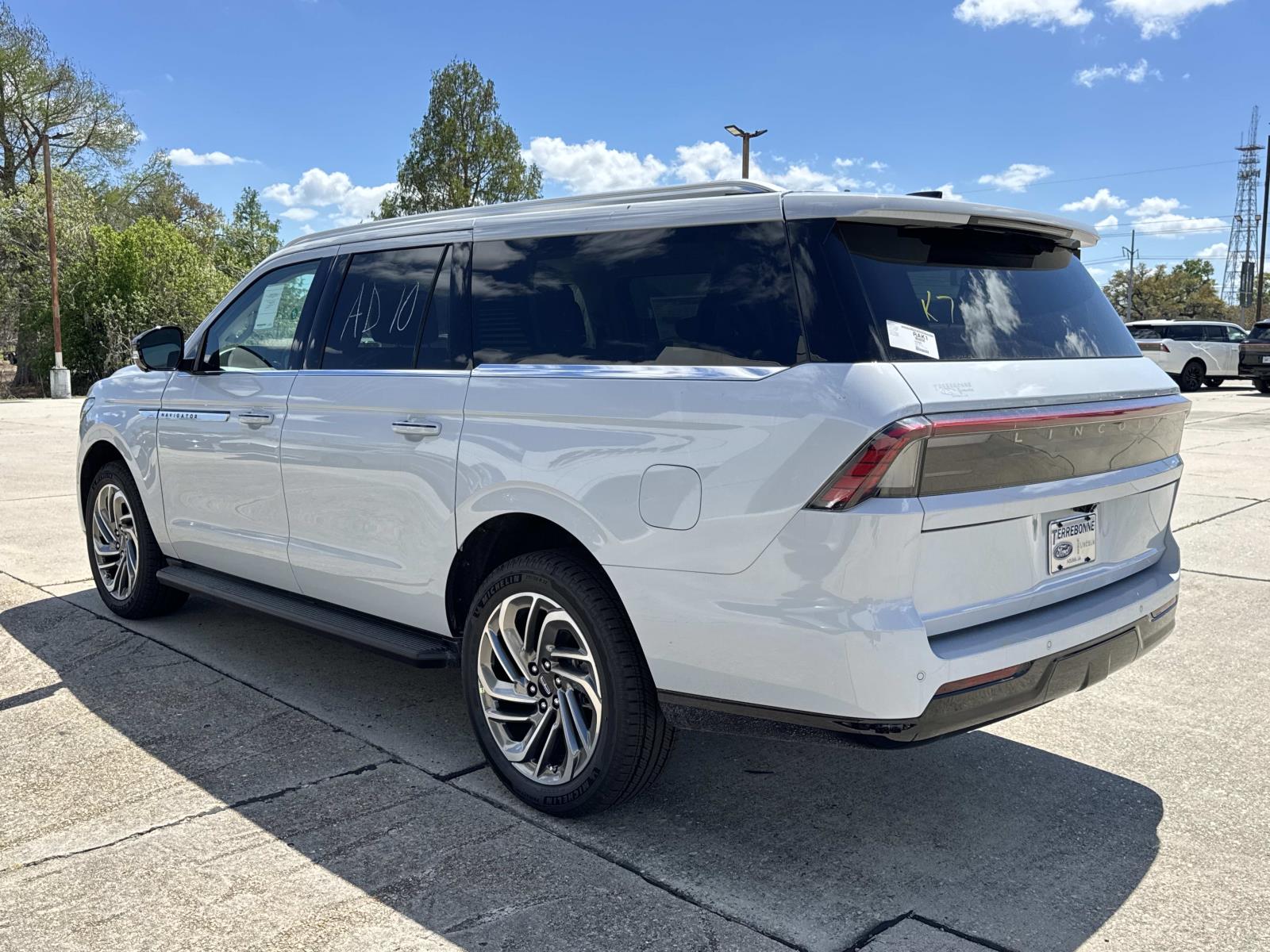 2026 Lincoln Navigator Premiere L - Photo 4