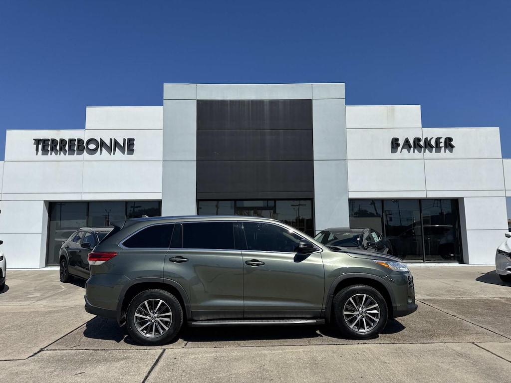 Used 2019 Toyota Highlander SE V6 FWD (Natl) Sport Utility