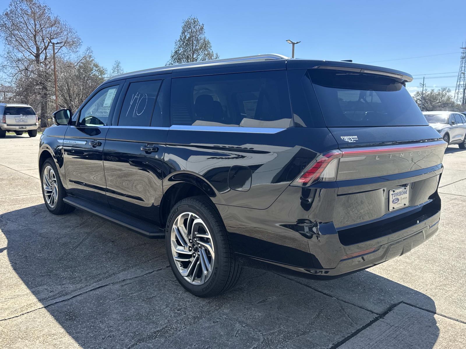 2026 Lincoln Navigator Premiere L - Photo 4