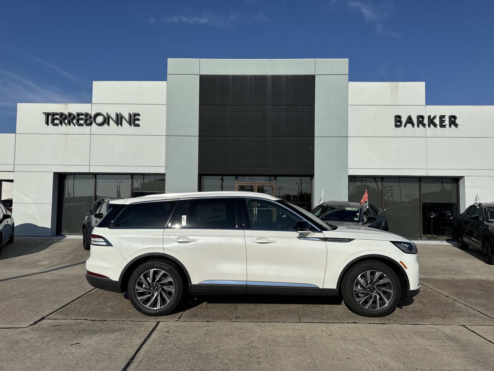 2026 Lincoln Aviator Premiere's photo