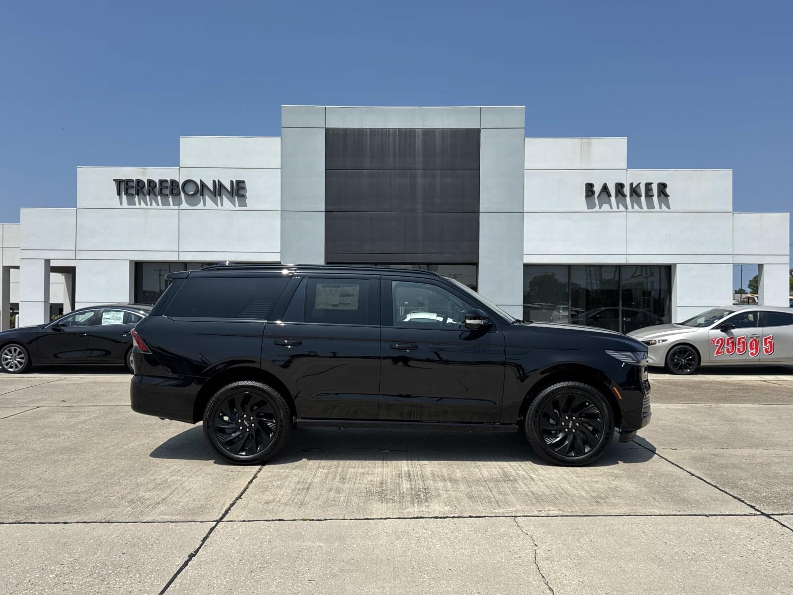 2026 Lincoln Navigator Reserve 4WD's photo