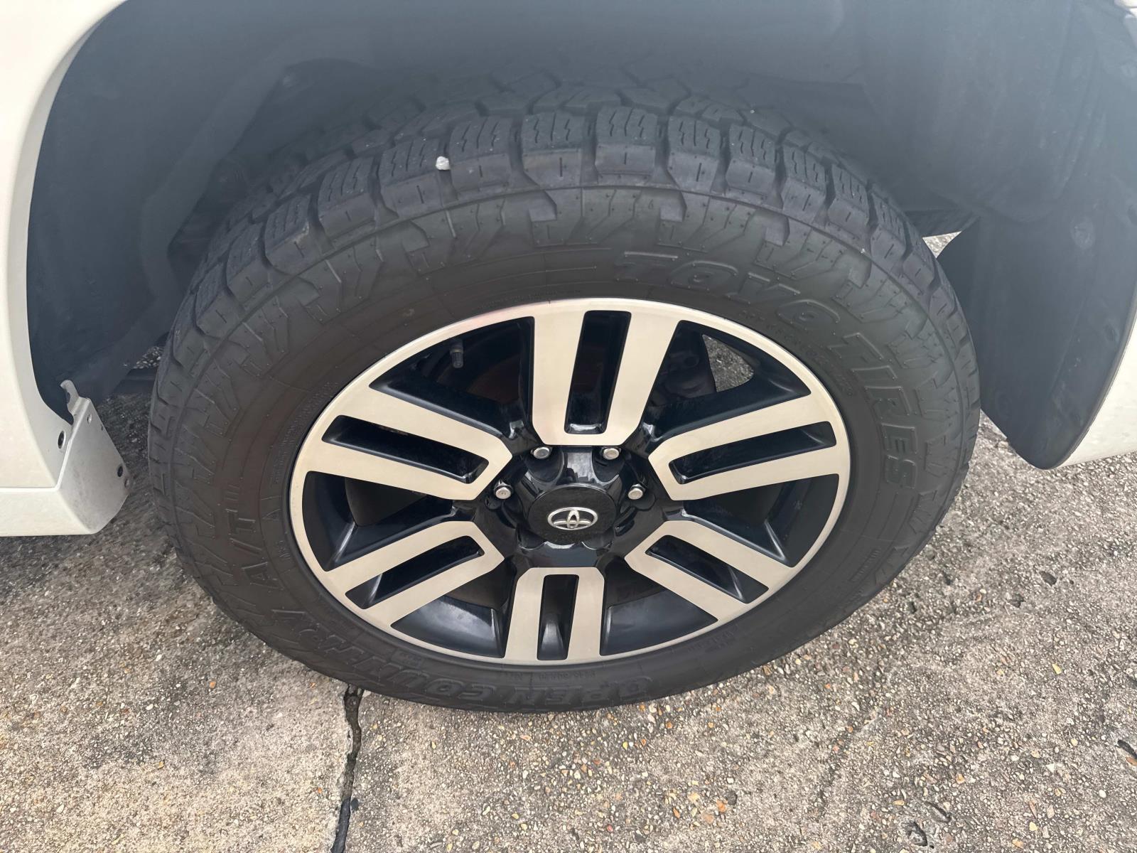 2022 Toyota 4Runner Limited 2WD photo 4