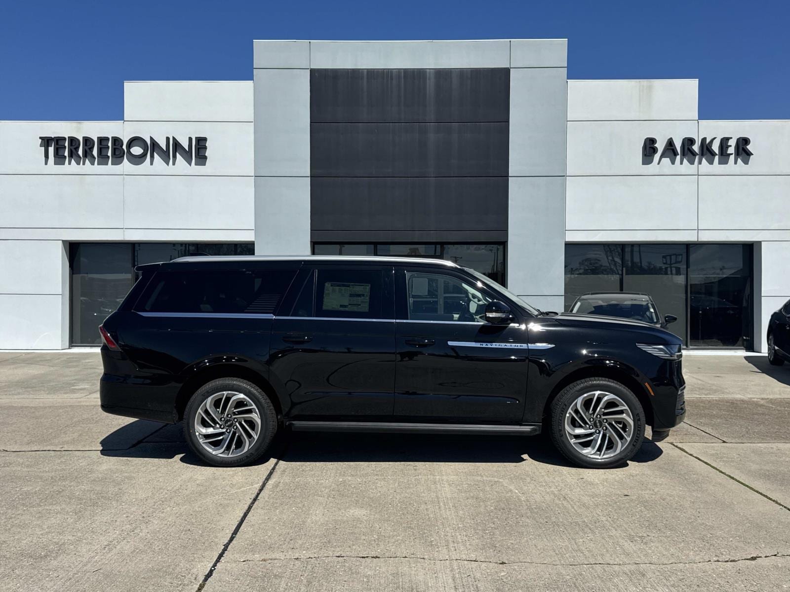 2026 Lincoln Navigator Premiere L 4WD's photo