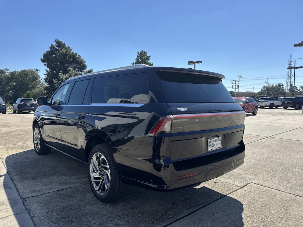 New 2025 Lincoln Navigator L Reserve 4x4 Sport Utility