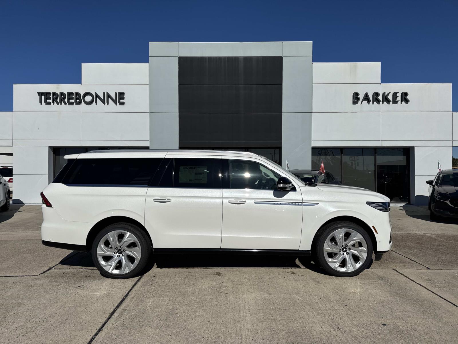 2025 Lincoln Navigator Reserve L's photo