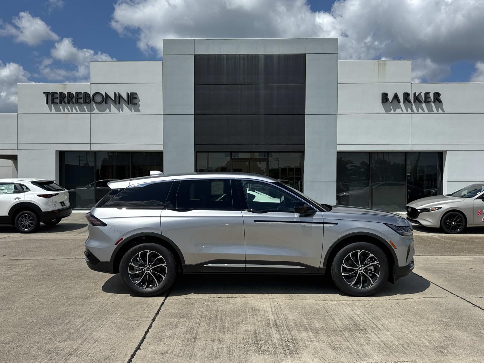 2026 Lincoln Nautilus Premiere AWD's photo