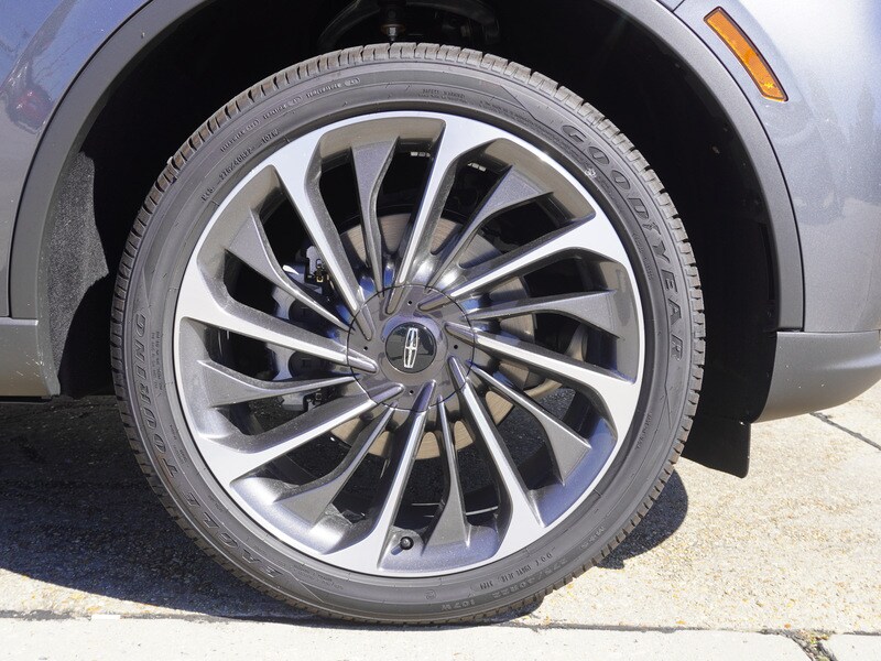 2025 Lincoln Aviator Reserve photo 2