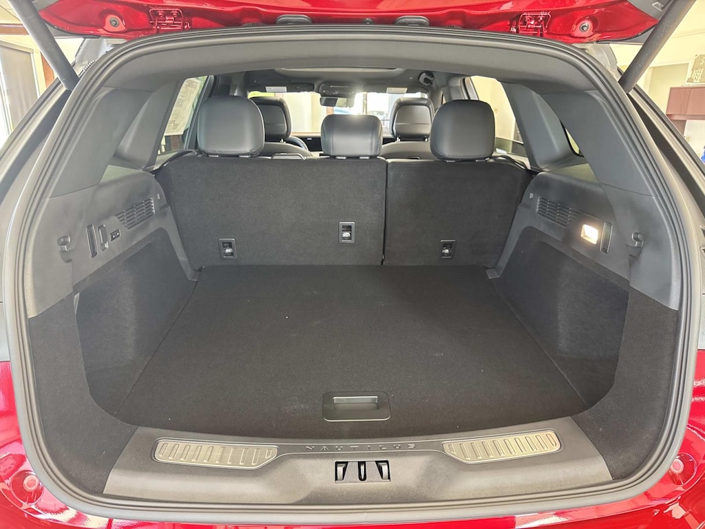 New 2025 Lincoln Nautilus Reserve AWD Sport Utility