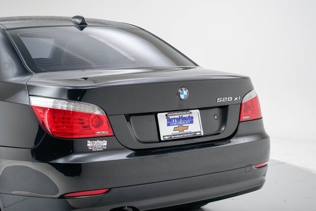 2008 Bmw 528xi 5-Series photo 2