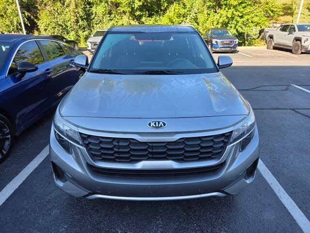 2021 Kia Seltos LX photo 2