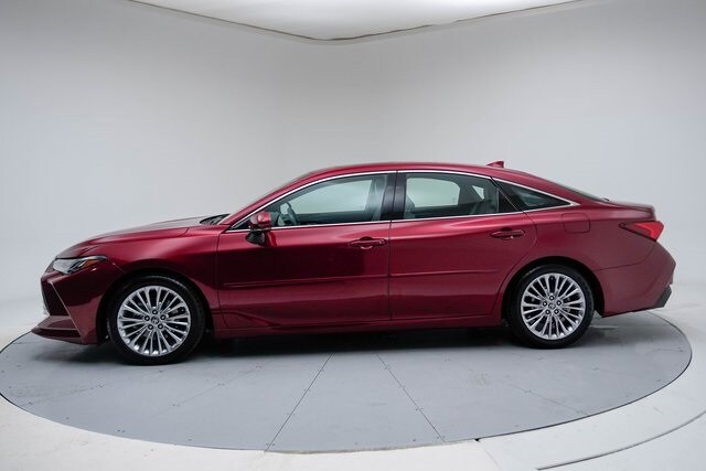 2021 Toyota Avalon Limited photo 2