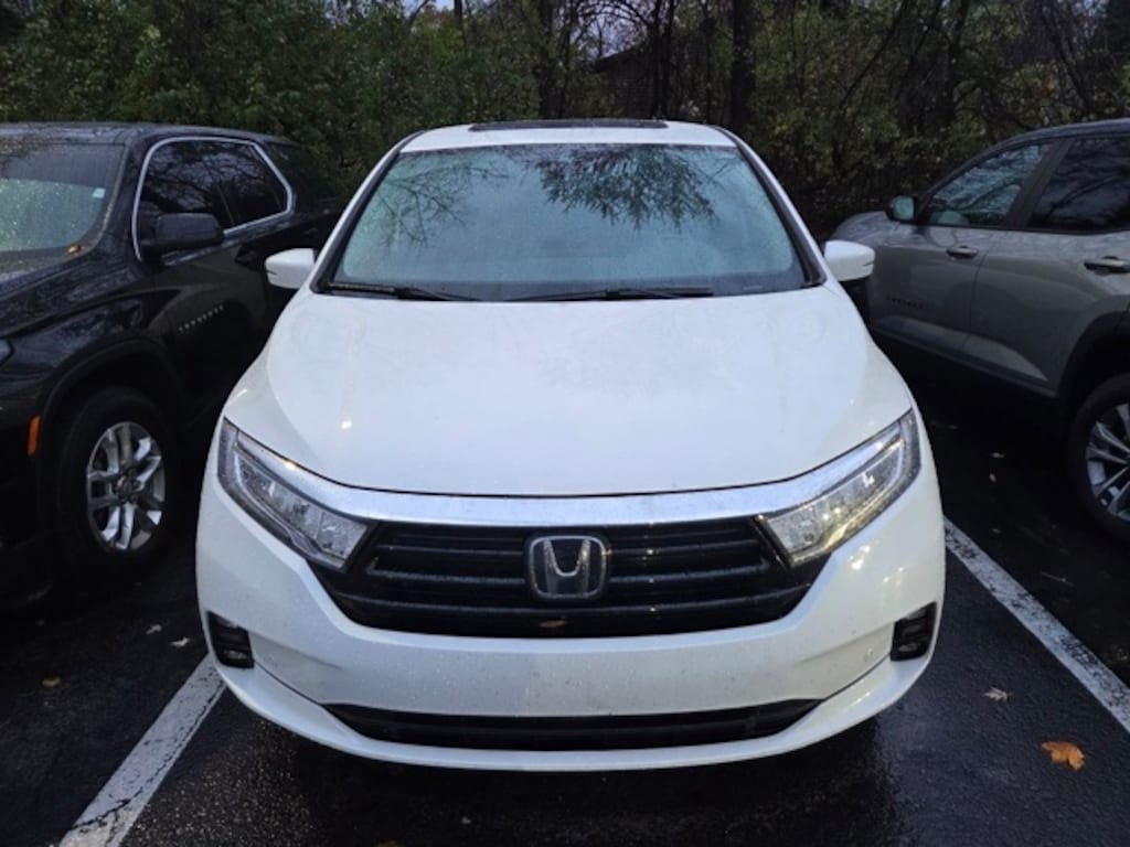 Used 2021 Honda Odyssey Touring Van
