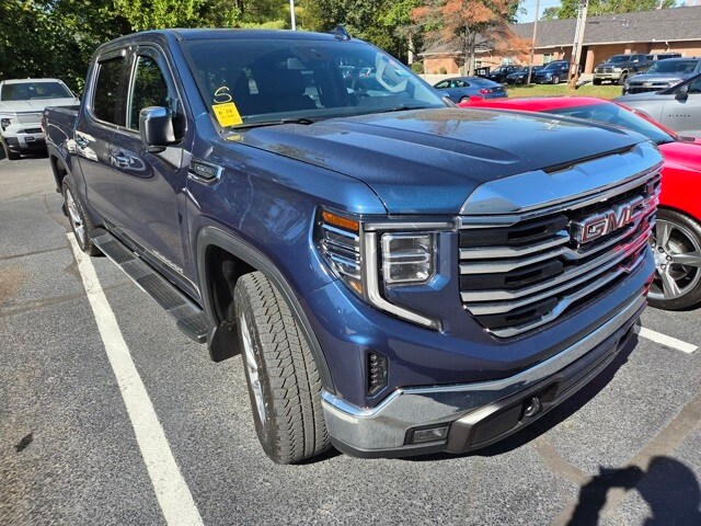2023 Gmc Sierra 1500 SLT photo 3