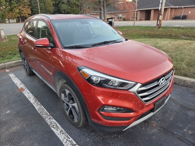 2017 Hyundai Tucson Sport photo 3