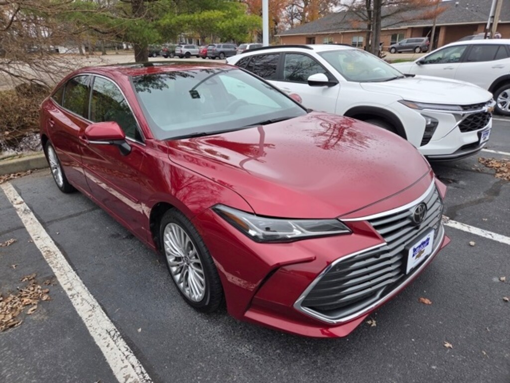 Used 2021 Toyota Avalon Limited Sedan