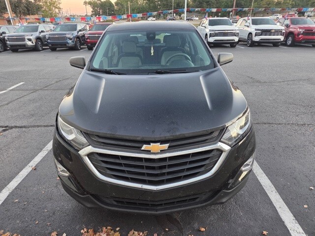 2021 Chevrolet Equinox LS photo 2
