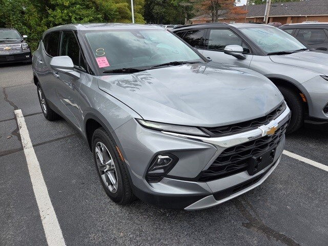 2023 Chevrolet Blazer 2LT photo 3