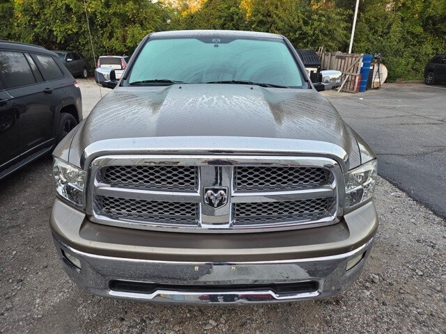 2009 Dodge Ram Laramie photo 2