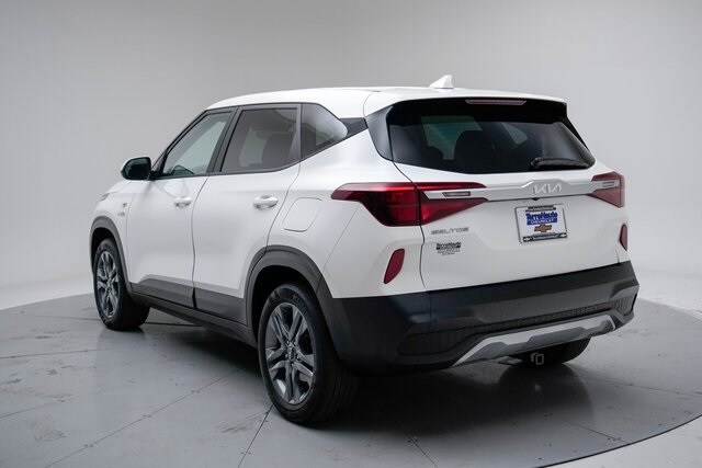 2022 Kia Seltos LX photo 3
