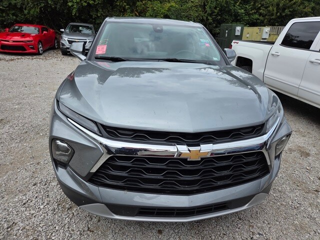2024 Chevrolet Blazer 2LT photo 2
