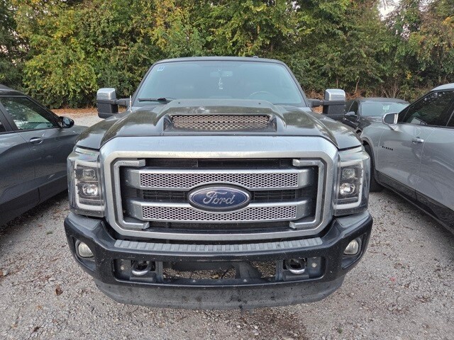 2015 Ford F-350 Platinum photo 2