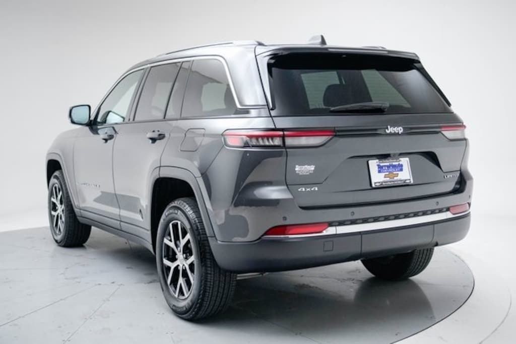 Used 2024 Jeep Grand Cherokee Limited SUV