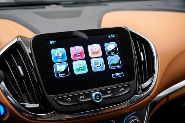 2017 Chevrolet Volt Premier photo 3