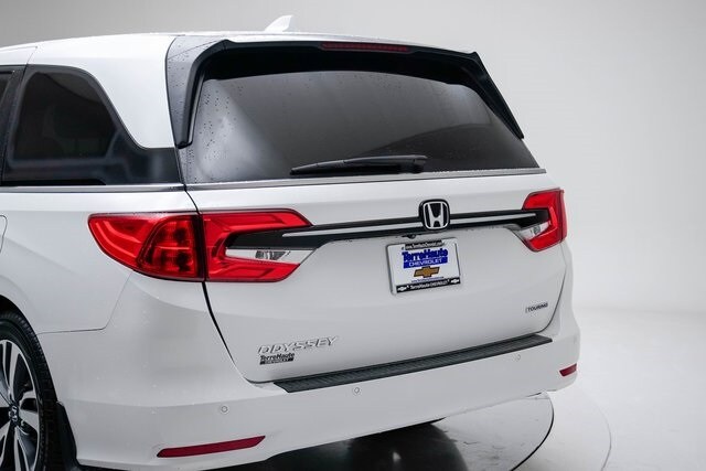 2021 Honda Odyssey Touring photo 4