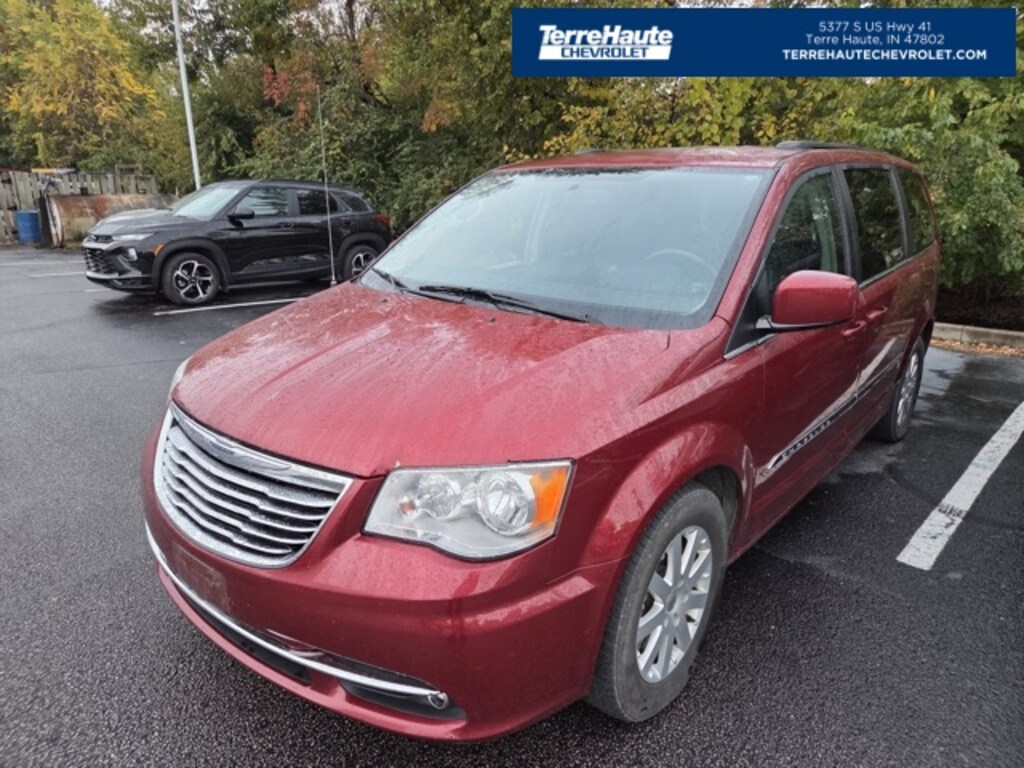 Used 2016 Chrysler Town & Country Touring Van LWB Passenger Van