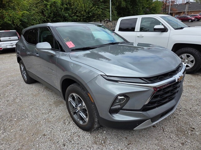 2024 Chevrolet Blazer 2LT photo 3