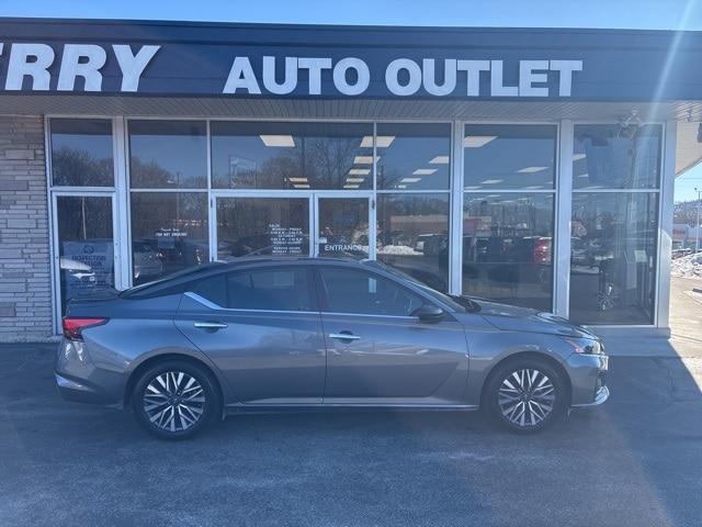 2024 Nissan Altima SV