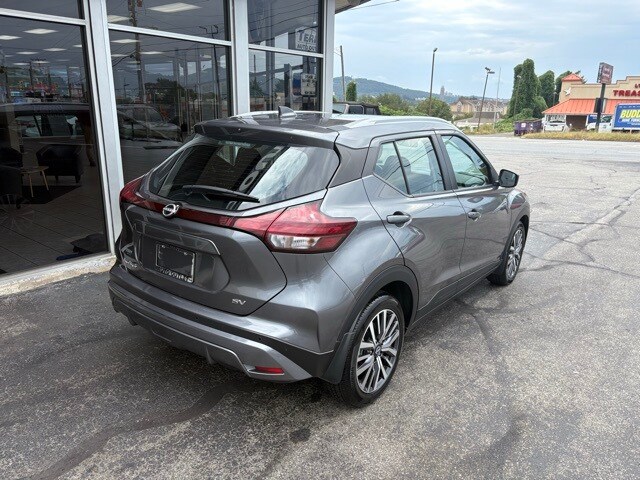 2023 Nissan Kicks SV photo 2