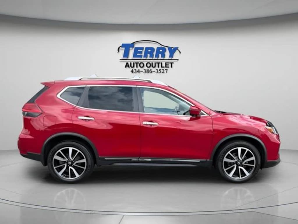 Used 2017 Nissan Rogue SL SUV
