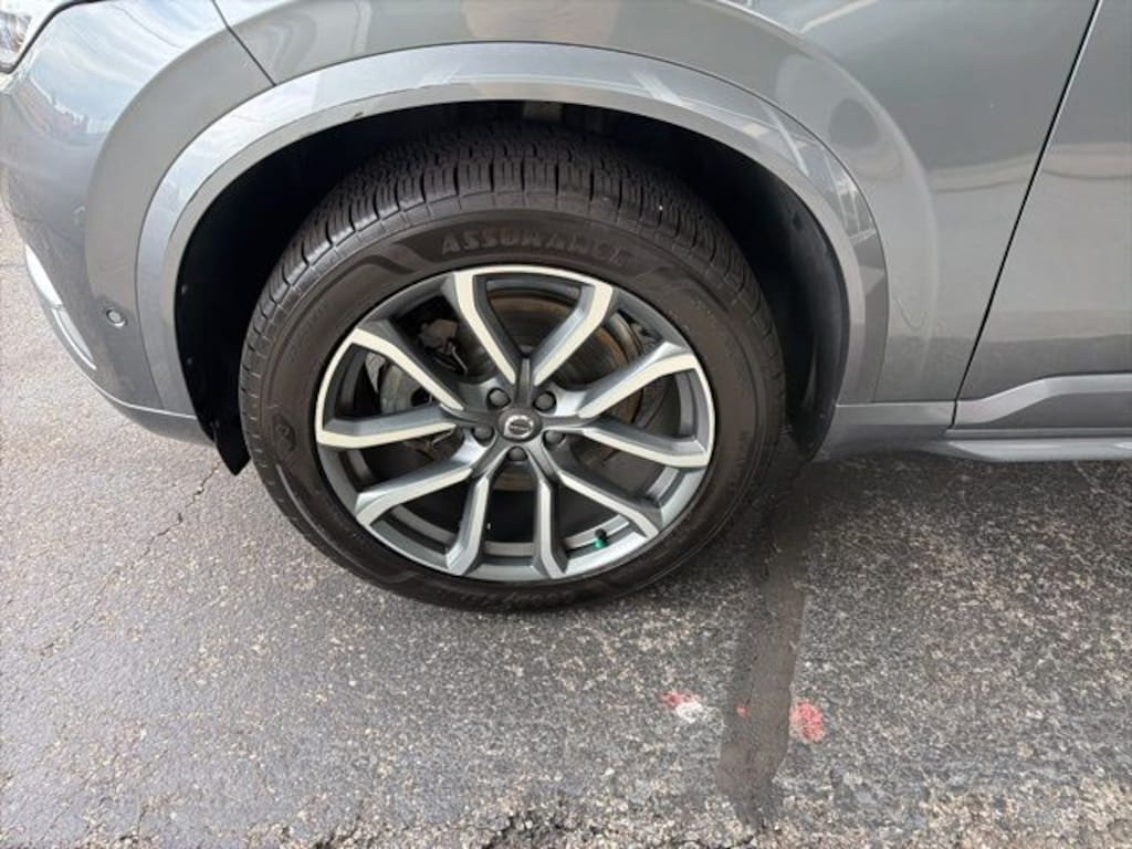 Used 2018 Volvo XC90 T6 AWD Momentum (7 Passenger) SUV