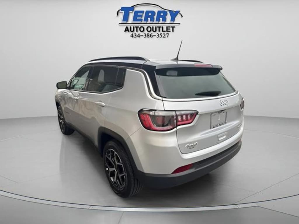 Used 2025 Jeep Compass Limited SUV