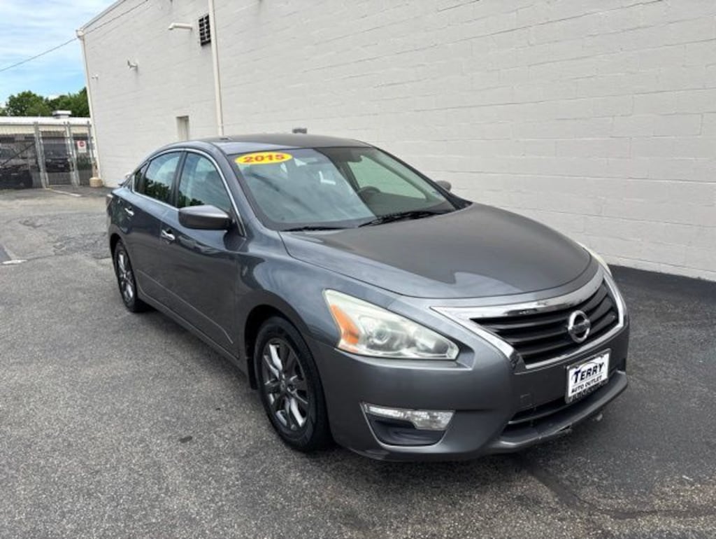 Used 2015 Nissan Altima 2.5 S Sedan