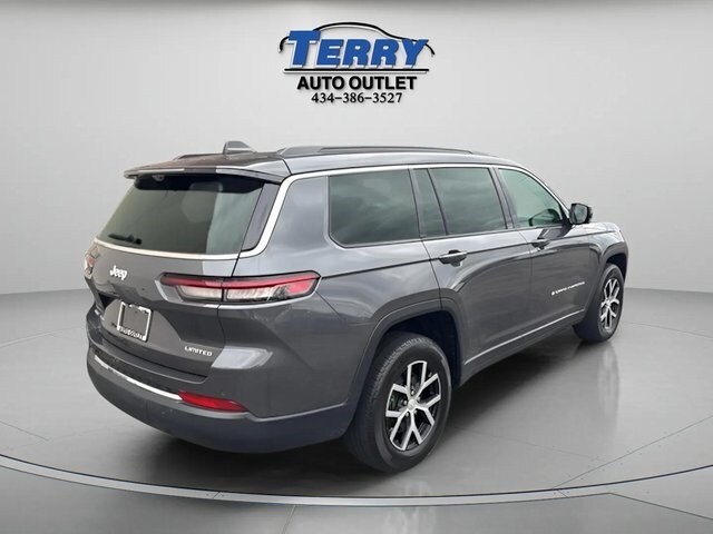 2024 Jeep Grand Cherokee Limited photo 4