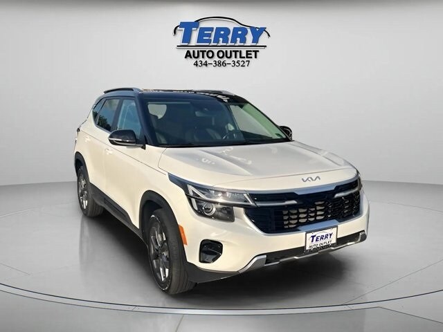 2024 Kia Seltos S photo 2