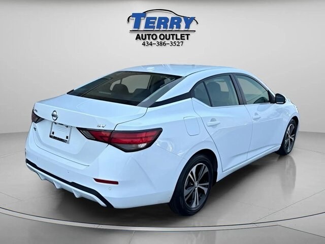 2022 Nissan Sentra SV photo 2