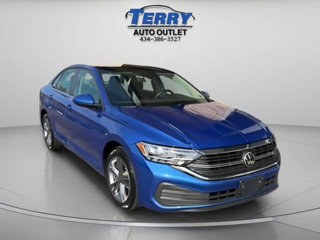 Used 2024 Volkswagen Jetta 1.5T SE Sedan