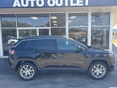 2022 Jeep Compass Latitude Lux SUV