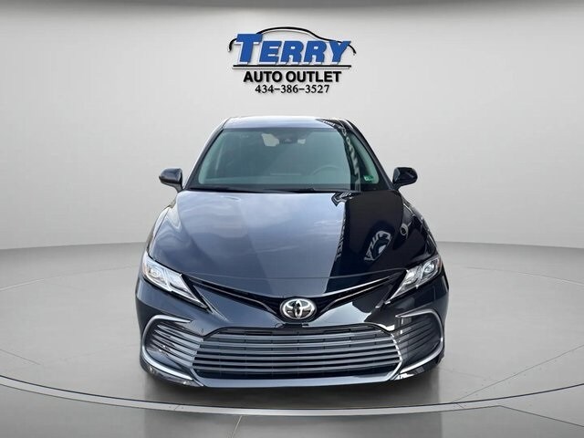 2024 Toyota Camry LE photo 3