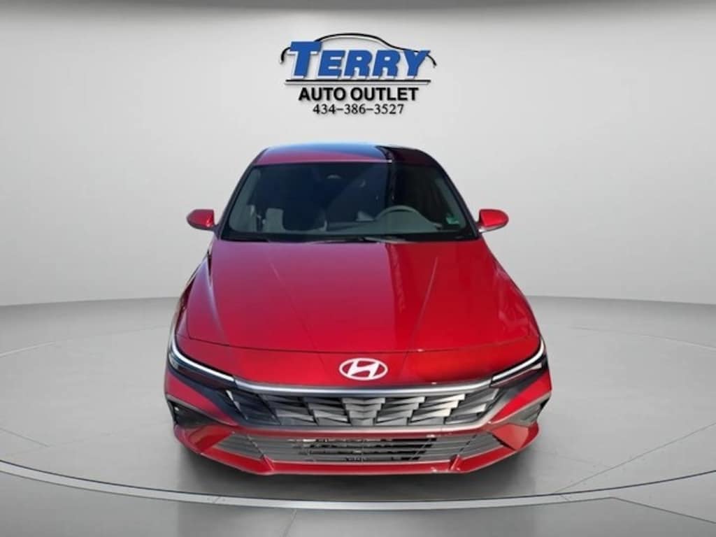 Used 2024 Hyundai Elantra SEL Sedan