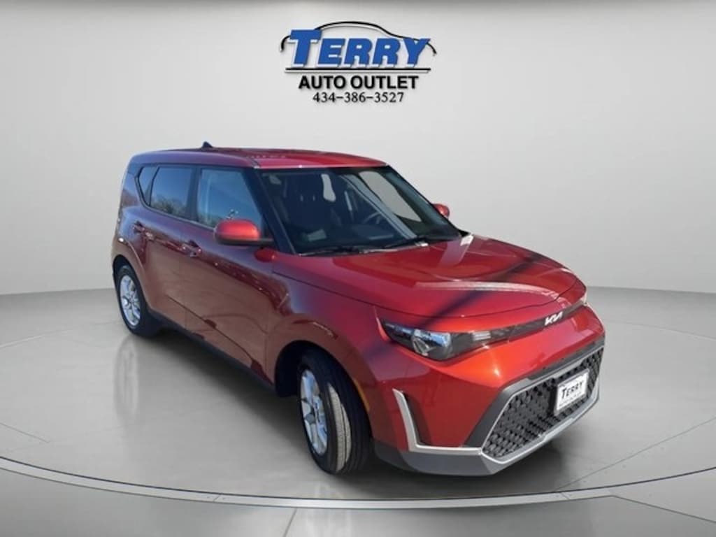 Used 2024 Kia Soul LX Hatchback