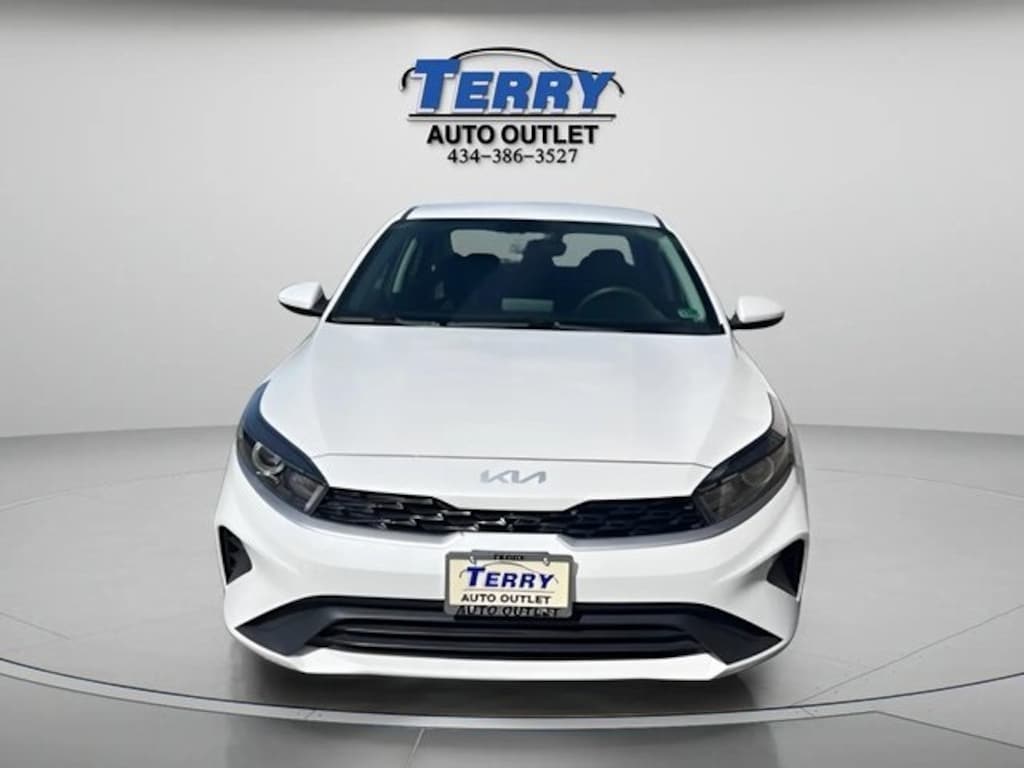 Used 2023 Kia Forte LXS Sedan