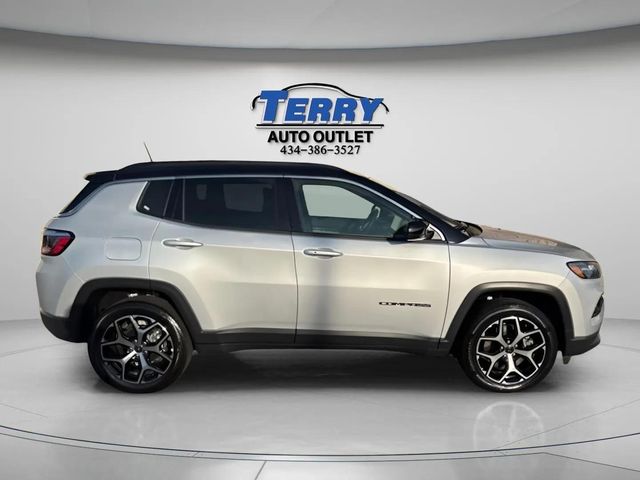 2025 Jeep Compass Limited 4X4's photo